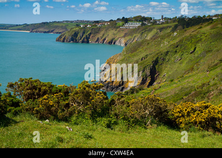 Vue côtière Devon vers lieu non identifié Sands et Stoke Fleming de chemin côtier du sud-ouest près de Dartmouth Banque D'Images