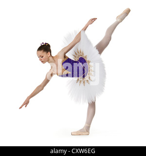 Teenage ballerine en tutu violet et blanc Banque D'Images