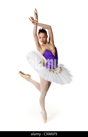 Teenage ballerine en tutu violet et blanc Banque D'Images