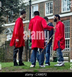 Une célébration du printemps - Holi - le Festival des couleurs" - musiciens arrivent à la Nouvelle Orléans Gallery, London Banque D'Images