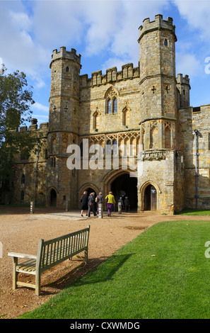 Battle Abbey Gatehouse East Sussex England UK GO Banque D'Images