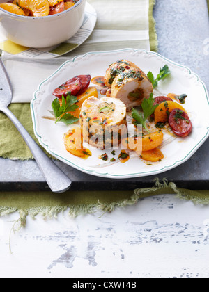 Assiette de poulet et légumes farcis Banque D'Images