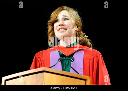 L'olympienne Clara Hughes convocation à l'automne 2012, Université York. Banque D'Images