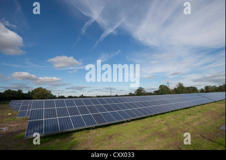 Des panneaux solaires installés à Parkwall ferme, Westonzoyland Road, Bridgewater. Banque D'Images