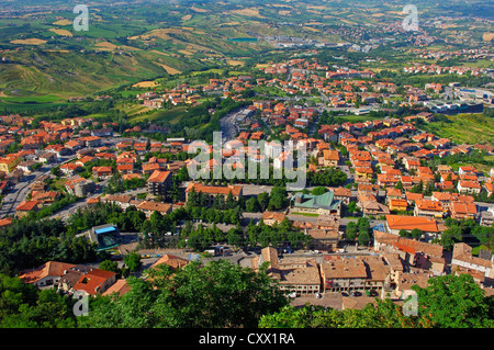 San Marino, Borgo Maggiore , Monte Titano, République de San Marino, Italie Banque D'Images