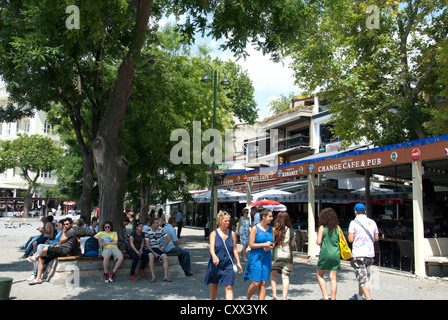 ISTANBUL, TURQUIE. La banlieue de Bosphore dans le Ortakôy Besiktas district de la ville. 2012. Banque D'Images