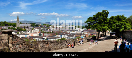 Les murs de Derry, Londonderry Derry, Irlande du Nord Banque D'Images