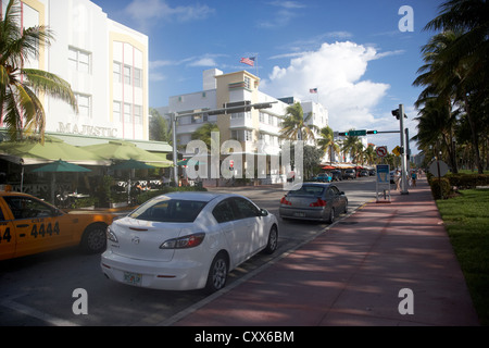 Ocean drive tôt le matin quartier art déco de Miami South beach floride usa Banque D'Images