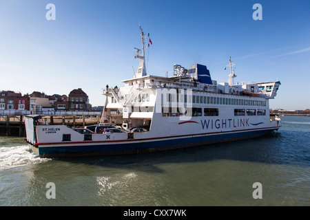 Wightlnk ferry terminal des ferries de Gunwharf Quays, Portsmouth, Angleterre. Banque D'Images