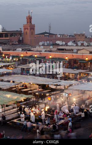 Jamaa el Fna Marrakech Maroc place principale Banque D'Images