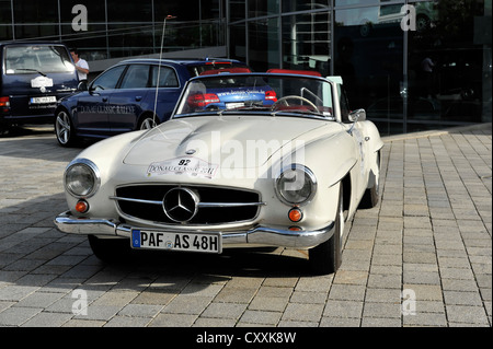 Mercedes-Benz 190 SL, construit en 1959, Donau Classic 2011, Ingolstadt, Bavière Banque D'Images