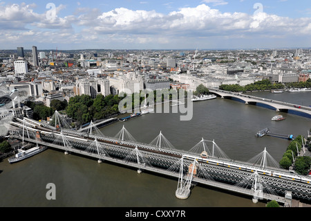 Vue depuis la grande roue London Eye sur la Tamise, Londres, Angleterre, Royaume-Uni, Europe Banque D'Images