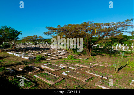 Le cimetière militaire français, Diego Suarez, Madagascar Banque D'Images