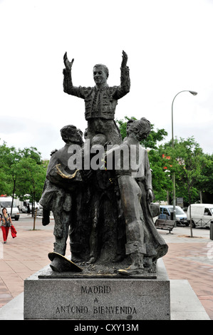 Monument situé en face de l'arène, Piazza de Torros square, Madrid, Spain, Europe Banque D'Images