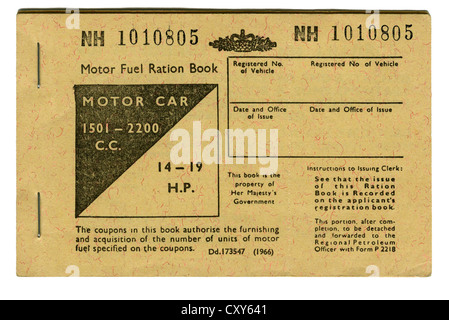 La ration de carburant pour voiture moteur livre 1501-2200cc (1966) Banque D'Images