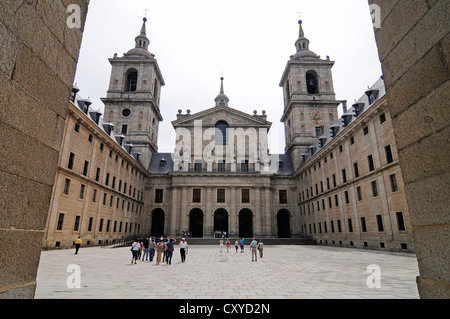 Real Sitio de San Lorenzo de El Escorial, monastère, château, palais, Lorenzo de El Escorial, Espagne, Europe Banque D'Images