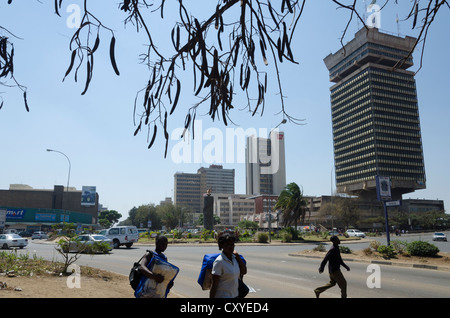 Findeco house et Cairo Road. Le centre-ville de Lusaka. La Zambie. L'Afrique. Banque D'Images