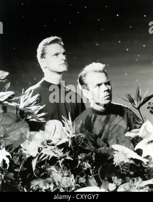 Photo de promotion d'effacement duo pop britannique en 1989 avec Andy Bell et Vince Clarke à gauche. Photo David Scheinmann Banque D'Images
