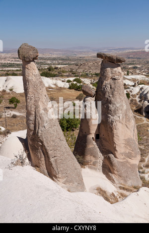 Les trois beautés rock formation, à la périphérie d'Urgup Cappadoce,,Turquie. Banque D'Images