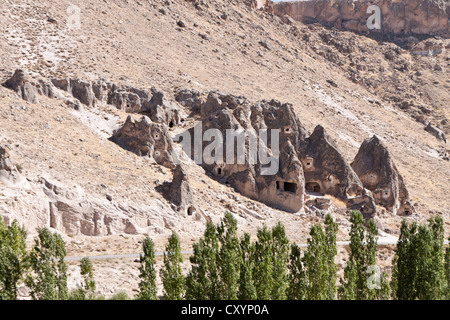 Église en pierre Vallée de Soganli, parc national de Göreme, Cappadoce, Turquie. Banque D'Images