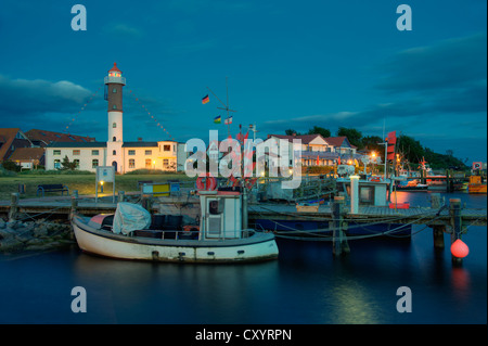 Le port et le phare, Timmendorf, Poel, île de la mer Baltique Mecklembourg-Poméranie-Occidentale, Banque D'Images