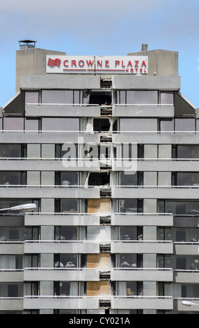 Façade du célèbre hôtel Crown Plaza, fortement endommagée par les tremblements de terre, Christchurch, Nouvelle-Zélande, île du Sud Banque D'Images