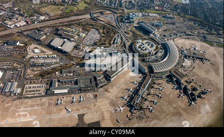 Vue aérienne, l'aéroport de Düsseldorf, Rhénanie-du-Nord - Westphalie, Banque D'Images