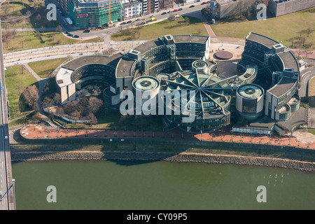 Vue aérienne, le parlement de l'état près de la tour de télévision, Düsseldorf, Rhénanie-du-Nord - Westphalie, région Banque D'Images