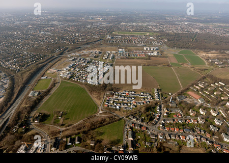 Vue aérienne, Affaires Stadtkrone Os dans lequel se trouvent, B1, zone commerciale, zone résidentielle, development company, Dortmund, Ruhr Banque D'Images