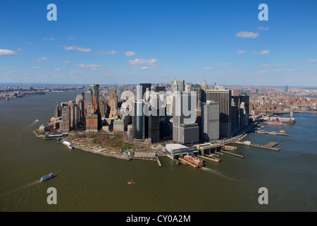 Vue aérienne, vol touristique, Battery Park, pointe sud de Manhattan, New York City, New York, United States, Amérique du Nord Banque D'Images