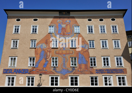 Fresque avec un cadran solaire de 1928 sur le bâtiment de l'Anker allgem. Versicherungs AG, Anchor, Compagnie d'Assurance Générale Banque D'Images