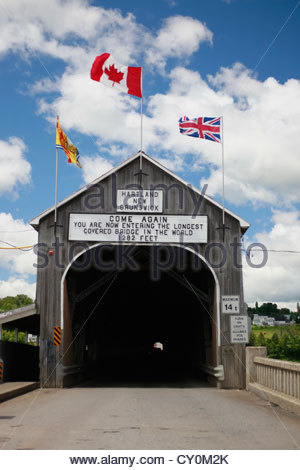 Le plus long pont couvert au monde à 1282 pieds, Hartland (N.-B.) Banque D'Images