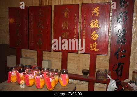 Sam Sing Kung (Trois Saints) Temple chinois, Sandakan Heritage Trail, Sandakan, Sabah, Bornéo, Malaisie, en Asie du sud-est Banque D'Images