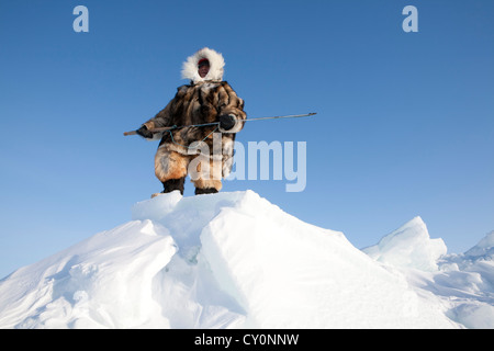 Les Inuits sont la chasse sur l'northpole Banque D'Images