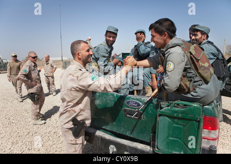 La Police nationale afghane, agent de service à Kunduz, Afghanistan. Banque D'Images