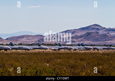 Le Mojave Air and Space Port un cimetière pour avions anciens Banque D'Images
