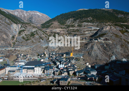 Vue sur le village de Canillo en Andorre, Pyrénées, Europe Banque D'Images