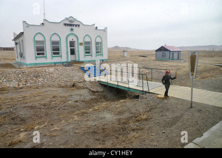 La gare la plus Chuluut, en Mongolie, sur le chemin de fer trans-mongol. Banque D'Images