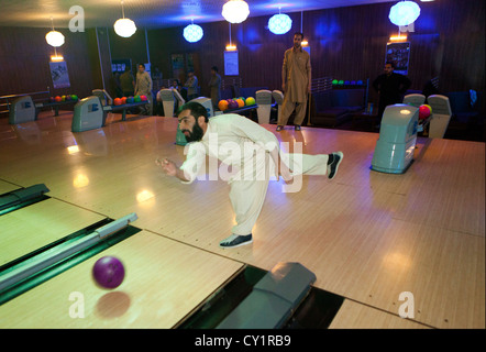 'Strikers' est le premier et seul bowling en afghanistan Banque D'Images