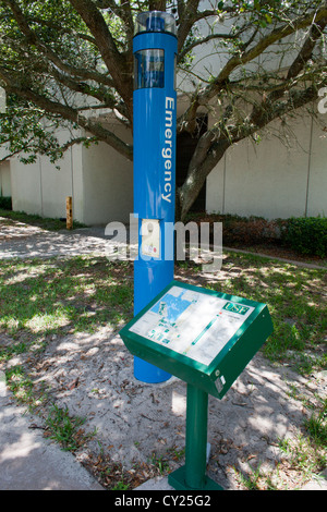 Annuaire Campus la carte et l'appel d'urgence fort sur l'Université de Floride du Sud Campus St Petersburg Banque D'Images