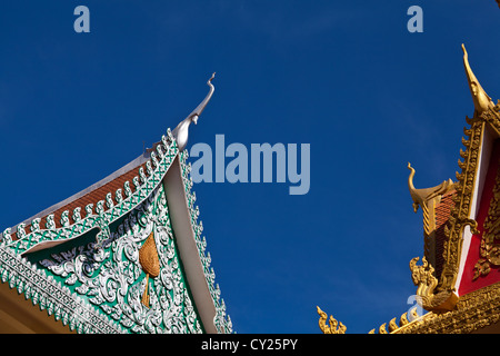 Partie du temple Wat Ounalom Sisowath de Phnom Penh, Cambodge Banque D'Images
