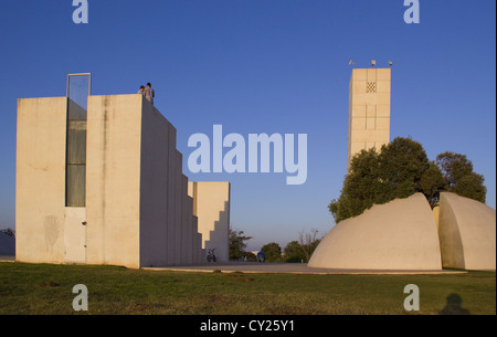 Un mémorial créé par Dani Karavan. Kikar Levana (hébreu pour le Livre blanc de la Plaza, 1977-1988, Tel Aviv, Israël)Tel-Aviv.Israël Banque D'Images