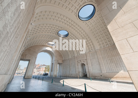 À l'intérieur détail de la Porte de Menin, Ypres, Belgique Banque D'Images