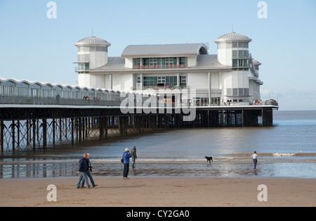 Le Grand Pier à Weston Super Mare station balnéaire Somerset England UK Banque D'Images