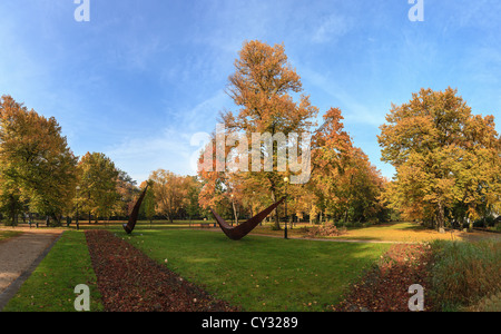 Parc dans l'éclat des couleurs de l'automne. Sopot, Pologne. Banque D'Images