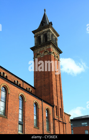 Ancienne chapelle de la Congrégation en brique rouge converties en appartements dans le Castlefield Manchester UK. Banque D'Images