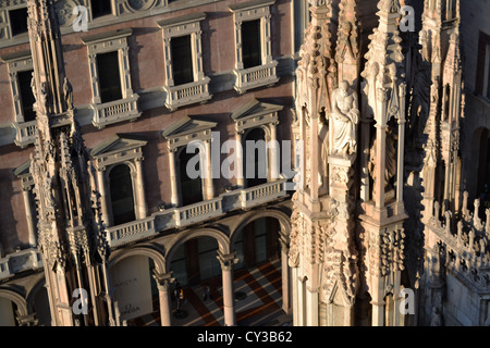 Vue de la cathédrale de Milan ou Duomo di Milano, Milan, Italie. Banque D'Images