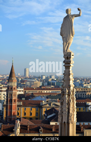 Vue de la cathédrale de Milan ou Duomo di Milano, Milan, Italie. Banque D'Images