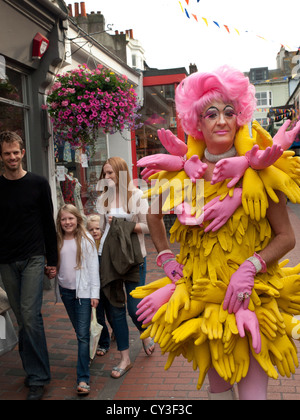 Un visiteur à Brighton pour Pride 2012. Banque D'Images