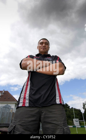 Jerry Collins l'ancien joueur de rugby en photo lorsqu'il a signé une entente de deux ans avec les Ospreys. Banque D'Images